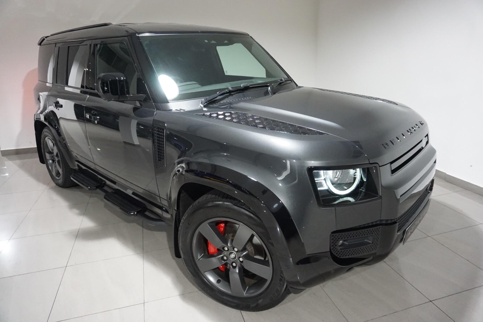 Land Rover Defender 110 3.0 D300 MHEV X-Dynamic HSE Hard Top SUV Auto 4WD MWB Euro 6 (s/s) 5dr